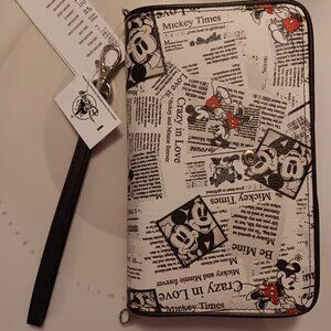 Mickey And Minnie Wallet BRAND NEW